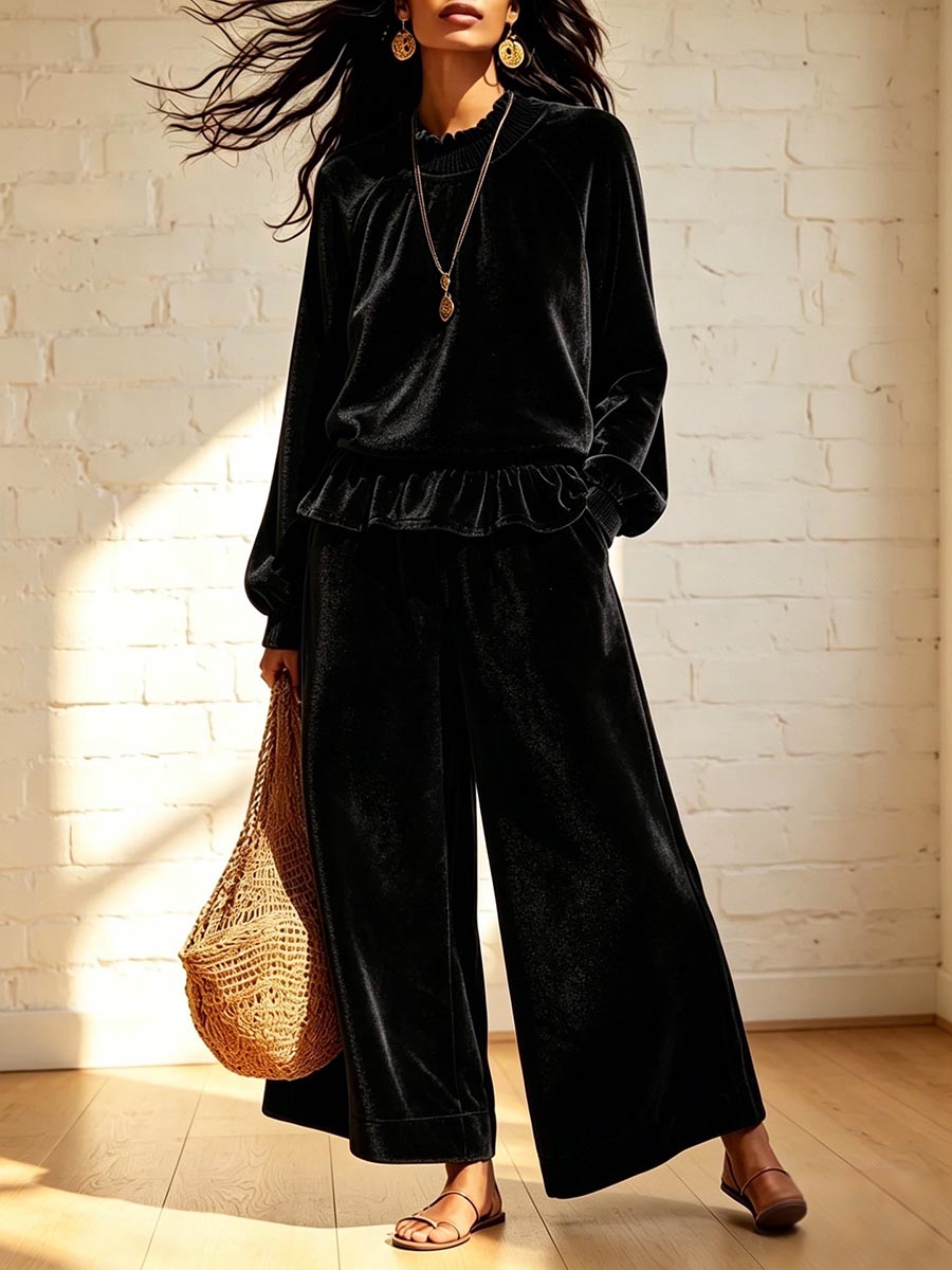 Women's Velour Two-Piece Loungewear Set with Ruffle Hem